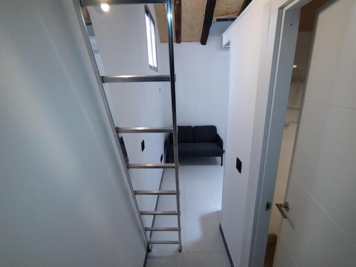 Estudio Con 2 Plantas - Puerta Del Sol Madrid Exterior photo